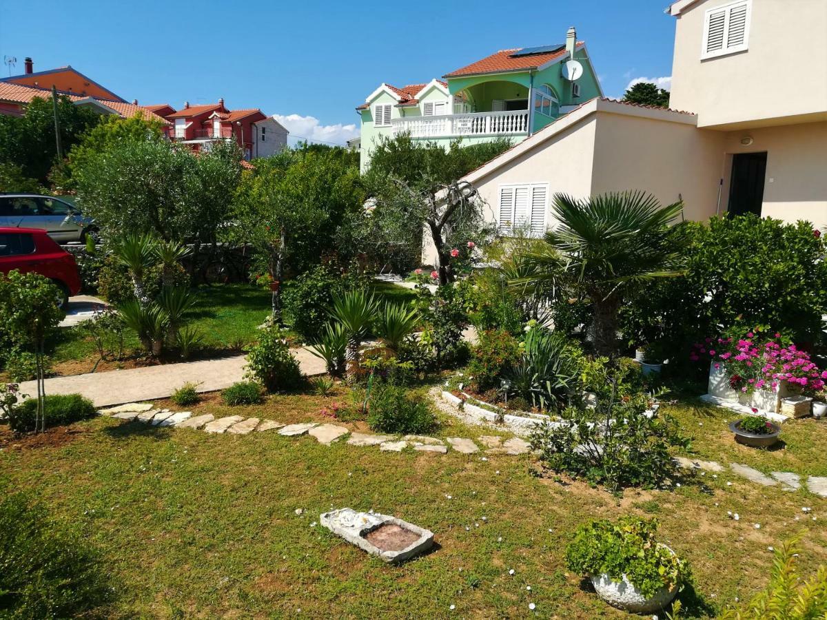 Ferienwohnung Olive Grove Vodice Exterior foto